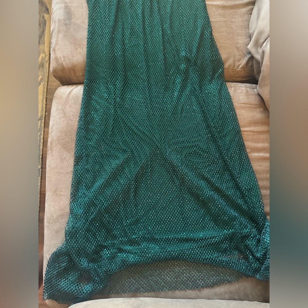 Meshki Madeline Dress - Emerald Green - Picture 5 of 6